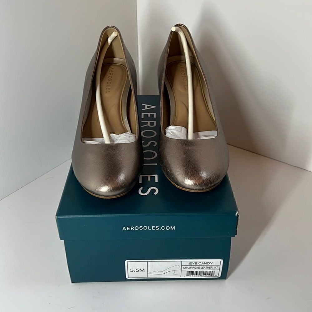Aerosoles Eye Candy Champagne Leather Pumps sz 5.5 M